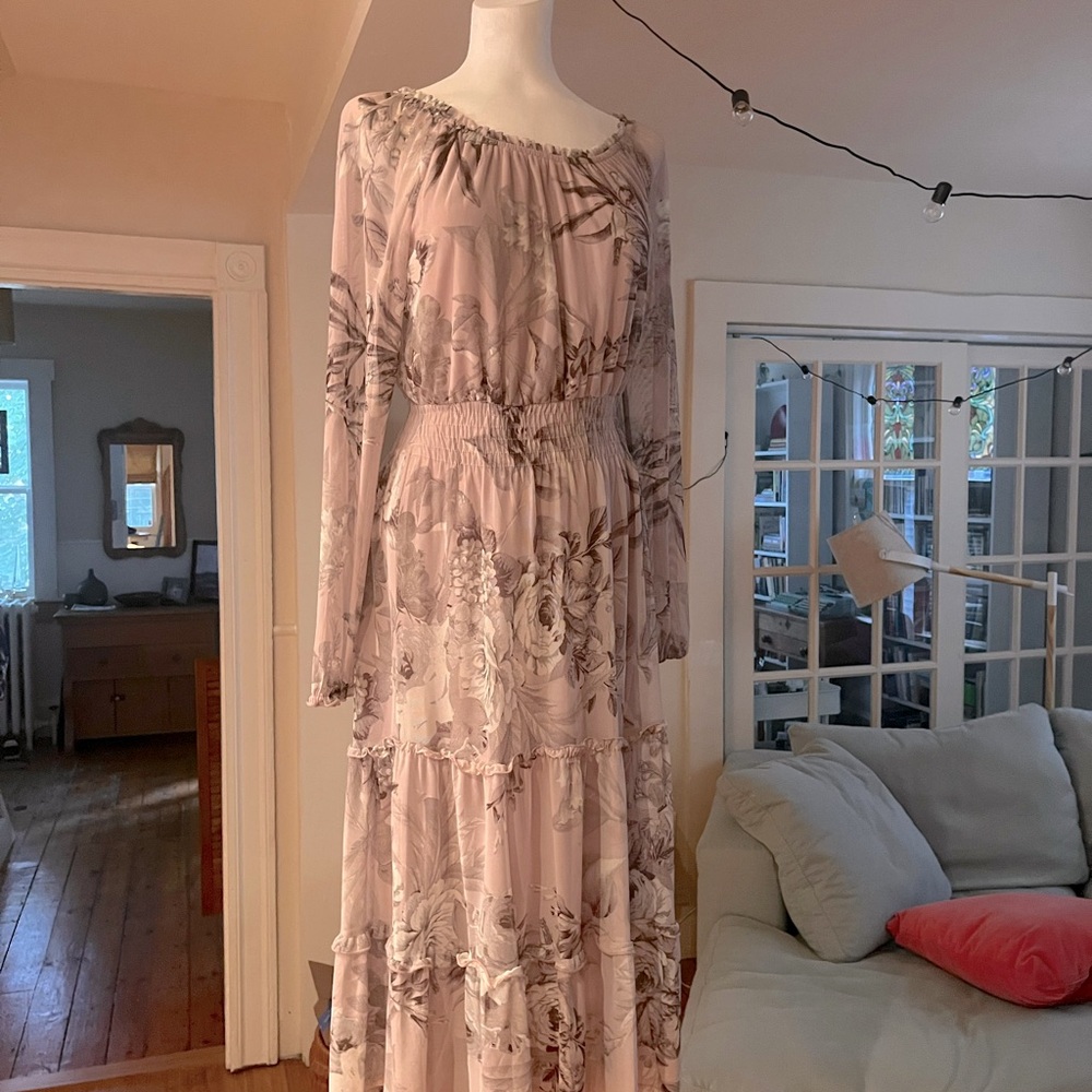 Stunning. Diaphanous Kate & Lily midi dress in soft muted pastel tones. Sz 6.